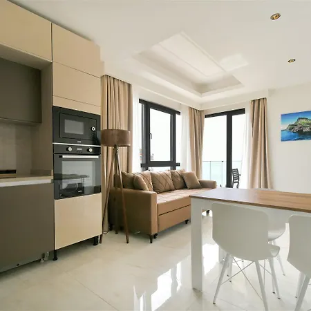 Cebeci Towers First Coastline * אלאניה